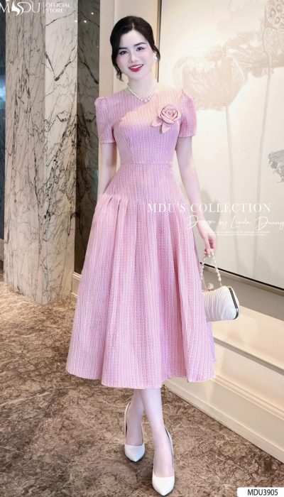 FLEUR ÉLÉGANTE – PLEATED ROSE BEAUTY | MDU3905