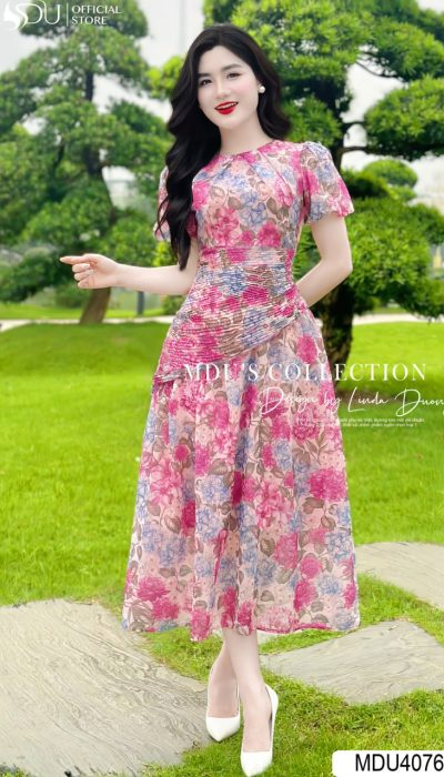 FLEUR ÉCLATANTE – VIBRANT FLORAL SPLENDOR | MDU4076