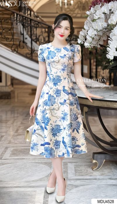 FLEUR BLEUE – BOTANICAL BEAUTY IN BLUE | MDU4528