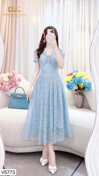 BLEU CELESTE – ELEGANTLY ENCHANTING | V5773