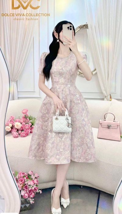 ÉCLAT ROSÉ – BLOOM WITH TIMELESS RADIANCE | V5797