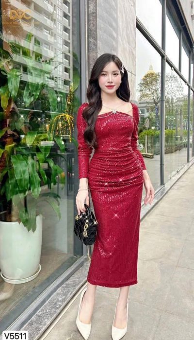 RUBY GLAMOUR – SPARKLING SEDUCTION IN EVERY GLANCE | V5511