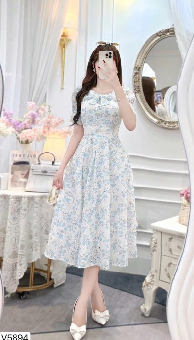 FLEUR CIEL – BLOOMING IN BLUE WHISPERS | V5894