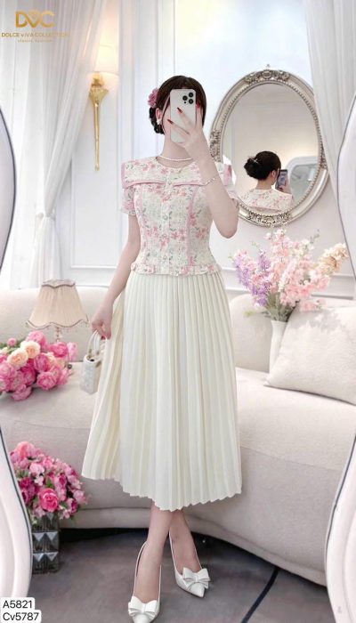 FLEUR DE CRÈME – ROMANTIC BLOOM IN EVERY DETAIL | A5821 - CV5787