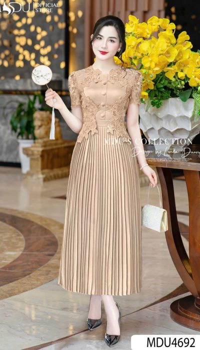 CHAMPAGNE GRÂCE – ELEGANT BLOOM IN SILKEN NEUTRALS | MDU4692