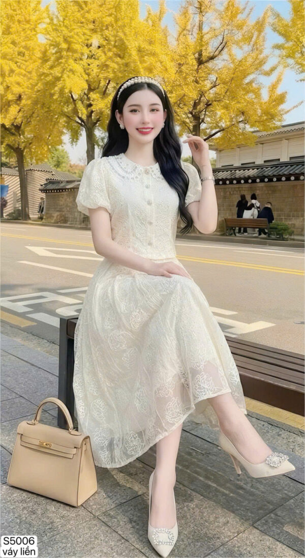 The Ethereal Cream White Classic Gown - S5006