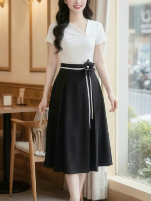 The Monochrome Parisian Chic Ensemble - DS8222