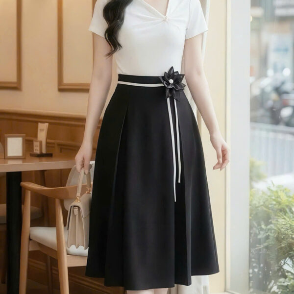 The Monochrome Parisian Chic Ensemble - DS8222