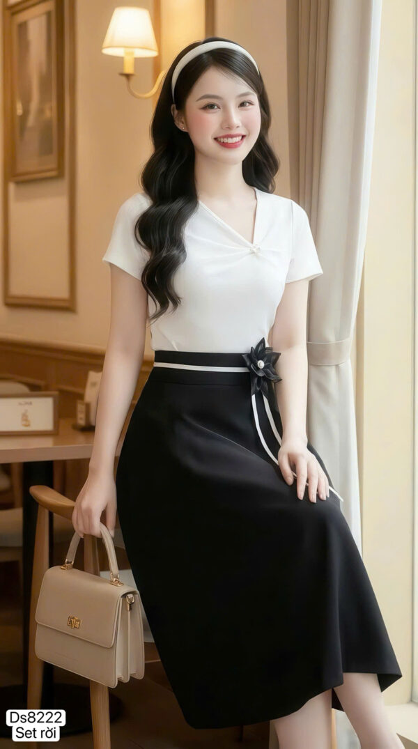 The Monochrome Parisian Chic Ensemble - DS8222
