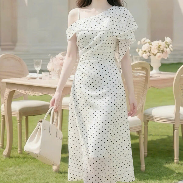 The Ethereal Silk Serenity Gown - DS8125
